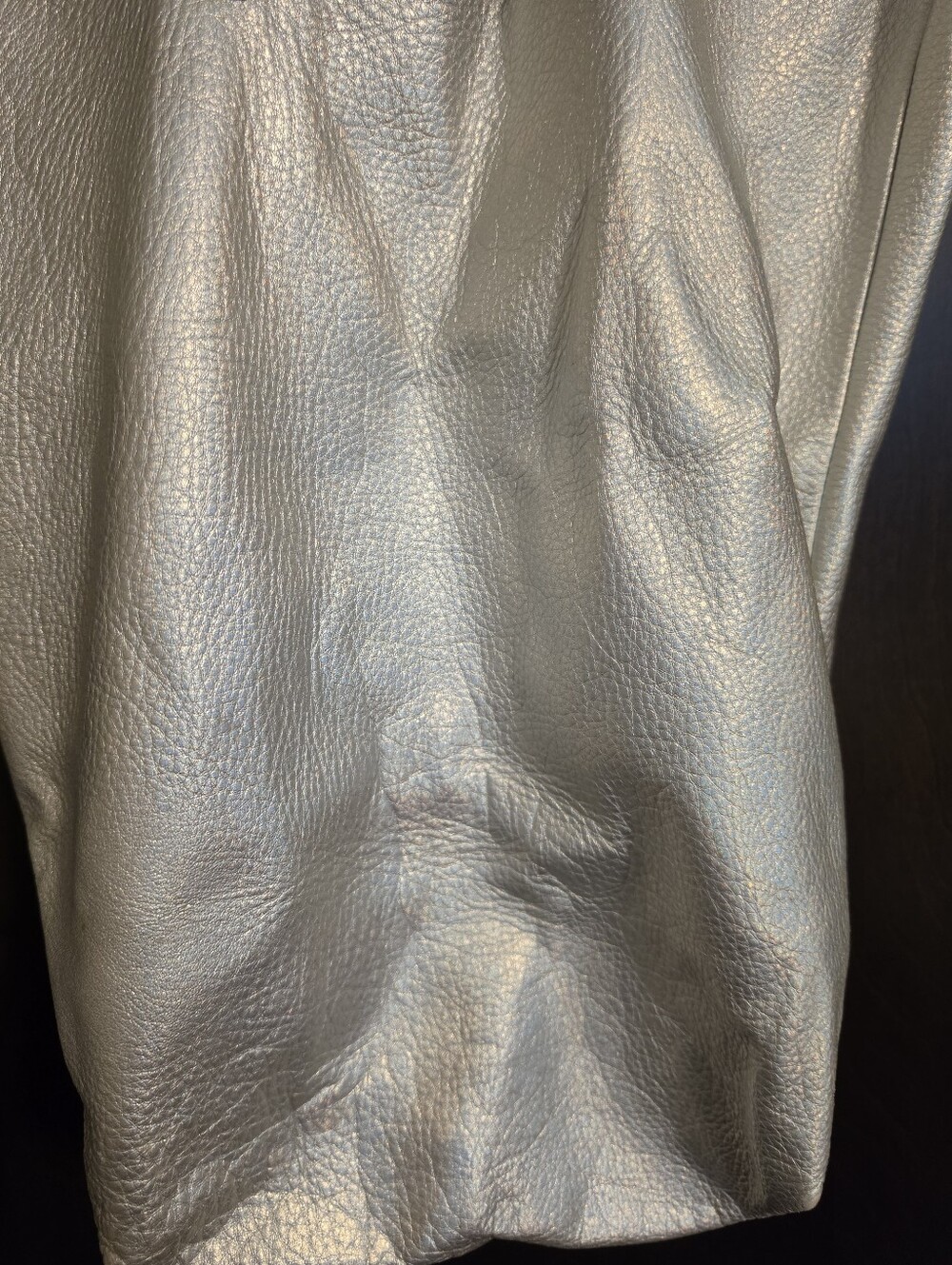 Baggu Metallic Silver Leather Tote Bag - Picture 2 of 3